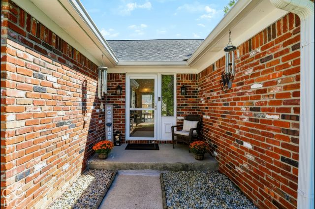 999 Shoreline Circle, Cicero, IN 46034