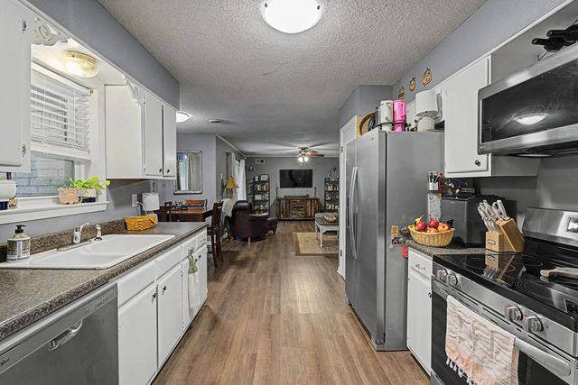 6327 NORTHAMPTON DR, Bartlett, TN 38134