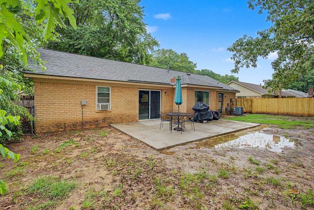 6327 NORTHAMPTON DR, Bartlett, TN 38134