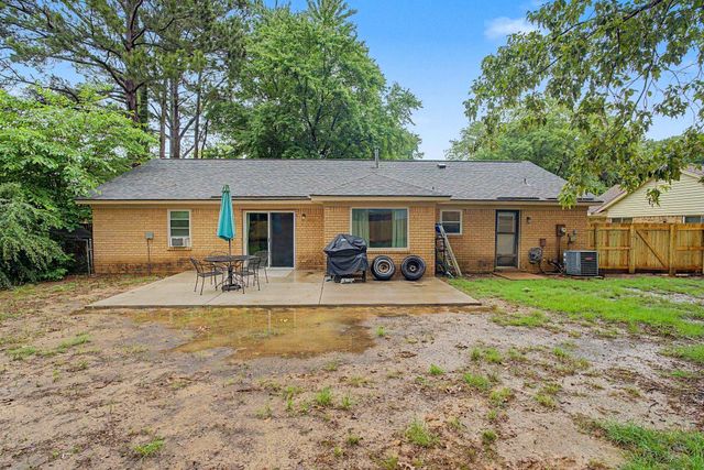 6327 NORTHAMPTON DR, Bartlett, TN 38134