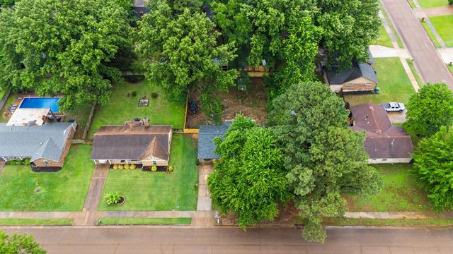 6327 NORTHAMPTON DR, Bartlett, TN 38134