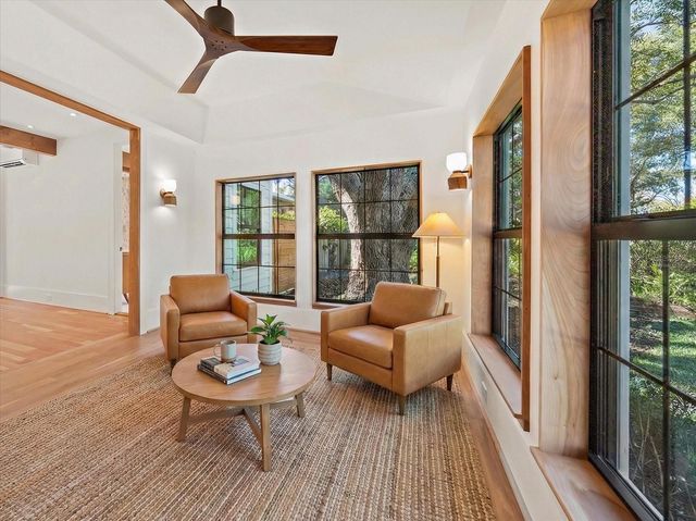 800 17TH AVENUE N, St Petersburg, FL 33704