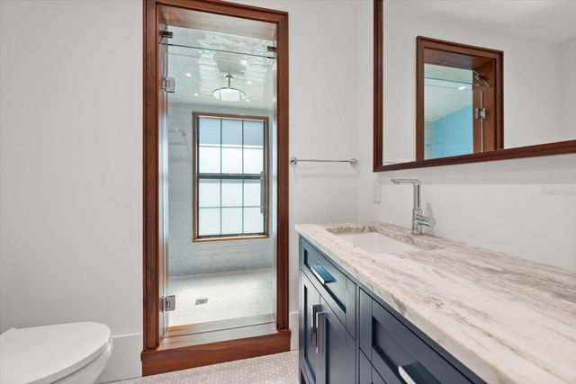 800 17TH AVENUE N, St Petersburg, FL 33704