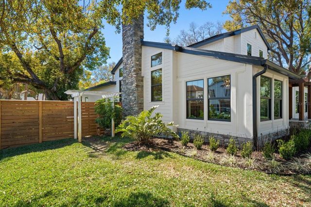 800 17TH AVENUE N, St Petersburg, FL 33704