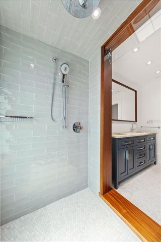 800 17TH AVENUE N, St Petersburg, FL 33704