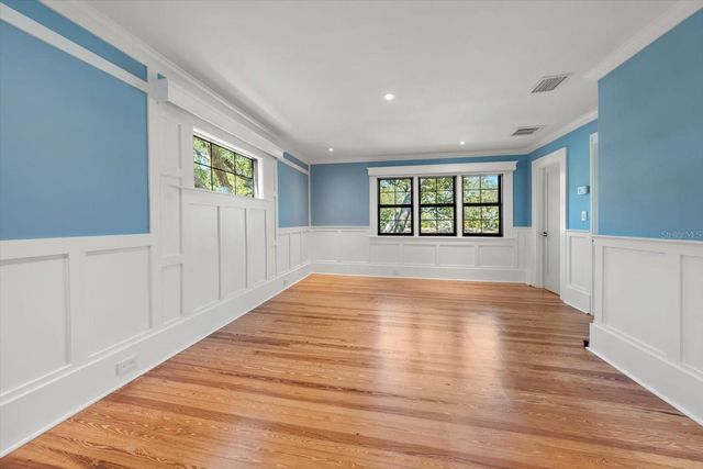 800 17TH AVENUE N, St Petersburg, FL 33704