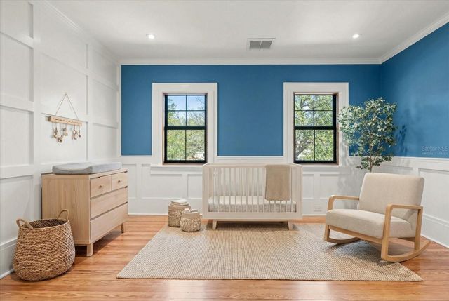 800 17TH AVENUE N, St Petersburg, FL 33704