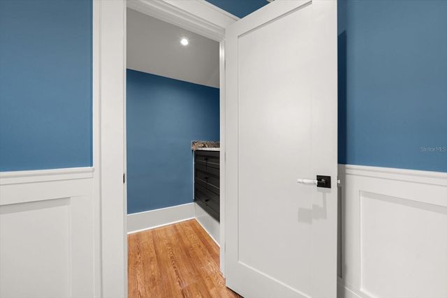 800 17TH AVENUE N, St Petersburg, FL 33704