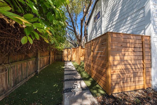 800 17TH AVENUE N, St Petersburg, FL 33704