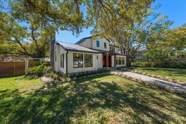 800 17TH AVENUE N, St Petersburg, FL 33704