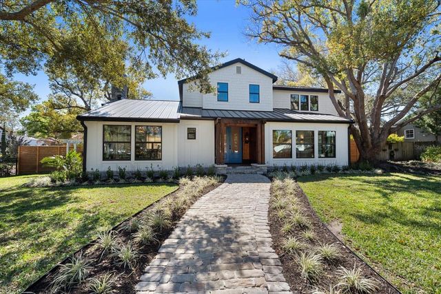 800 17TH AVENUE N, St Petersburg, FL 33704