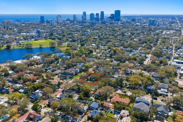 800 17TH AVENUE N, St Petersburg, FL 33704