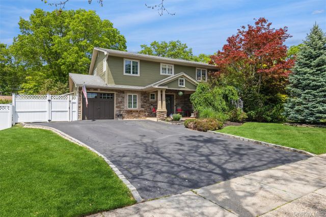 17 Leslie Lane, Smithtown, NY 11787