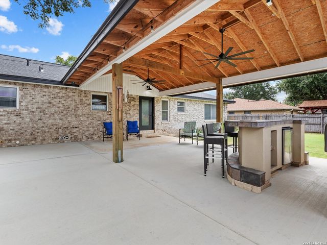 169 CORA ST, New Braunfels, TX 78130