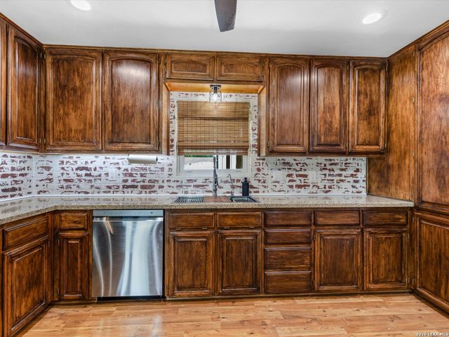 169 CORA ST, New Braunfels, TX 78130