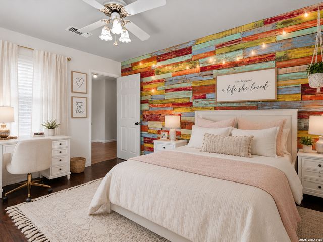 169 CORA ST, New Braunfels, TX 78130