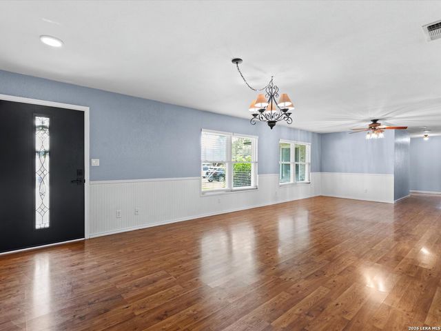 169 CORA ST, New Braunfels, TX 78130