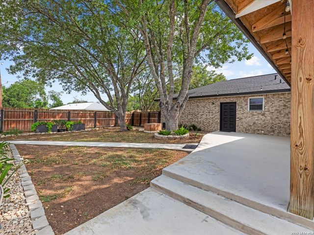 169 CORA ST, New Braunfels, TX 78130