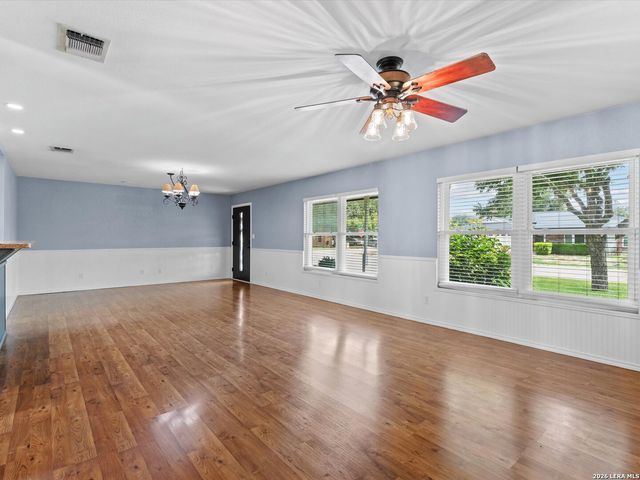 169 CORA ST, New Braunfels, TX 78130