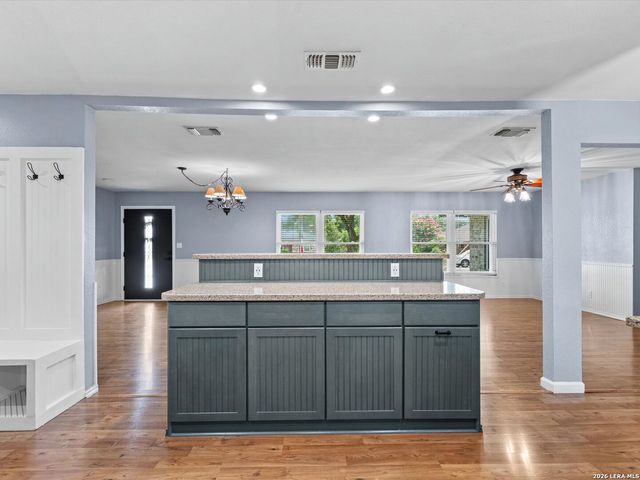 169 CORA ST, New Braunfels, TX 78130