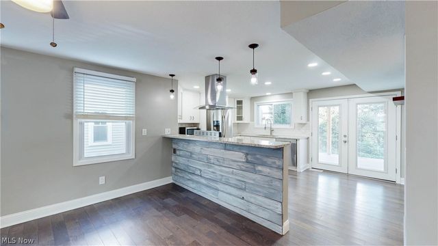 3004 Monroe Avenue, Cleveland, OH 44113