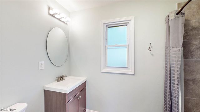 3004 Monroe Avenue, Cleveland, OH 44113