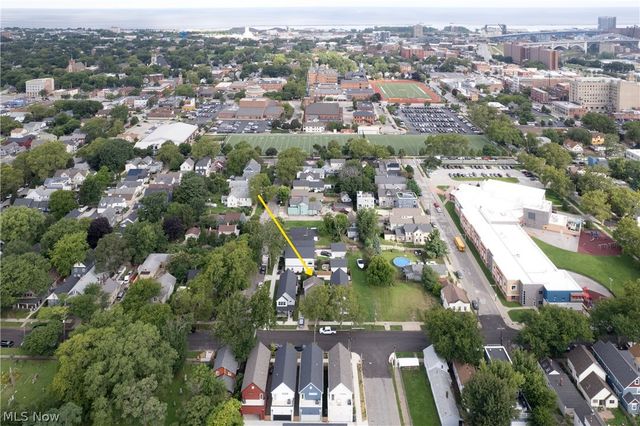 3004 Monroe Avenue, Cleveland, OH 44113