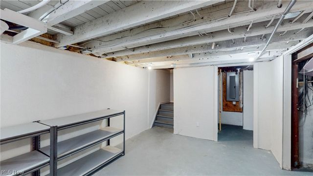 3004 Monroe Avenue, Cleveland, OH 44113