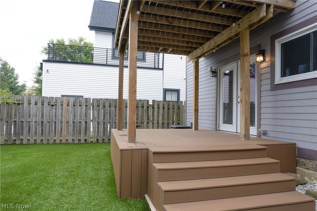 3004 Monroe Avenue, Cleveland, OH 44113