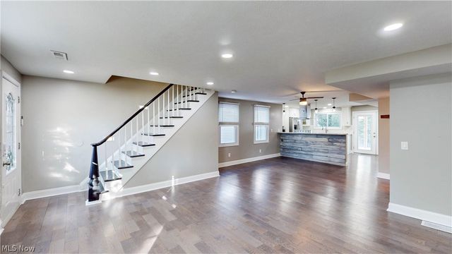 3004 Monroe Avenue, Cleveland, OH 44113