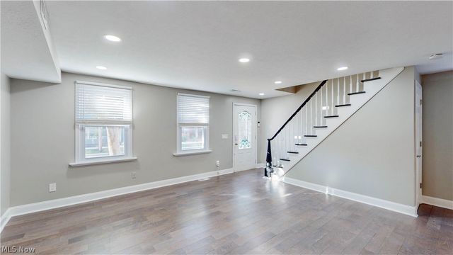 3004 Monroe Avenue, Cleveland, OH 44113