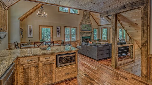 149 Heritage Drive, Mineral Bluff, GA 30559