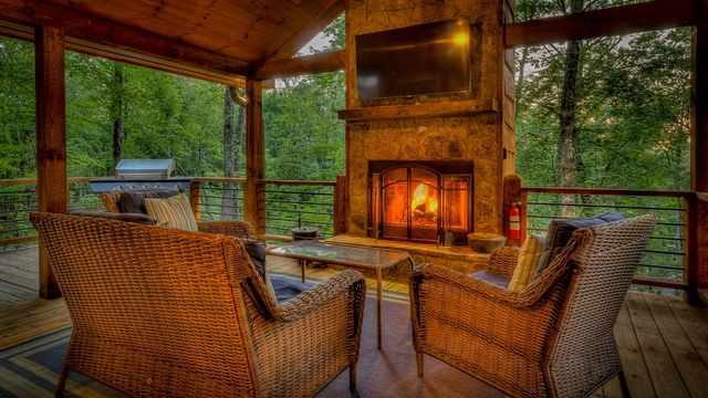 149 Heritage Drive, Mineral Bluff, GA 30559