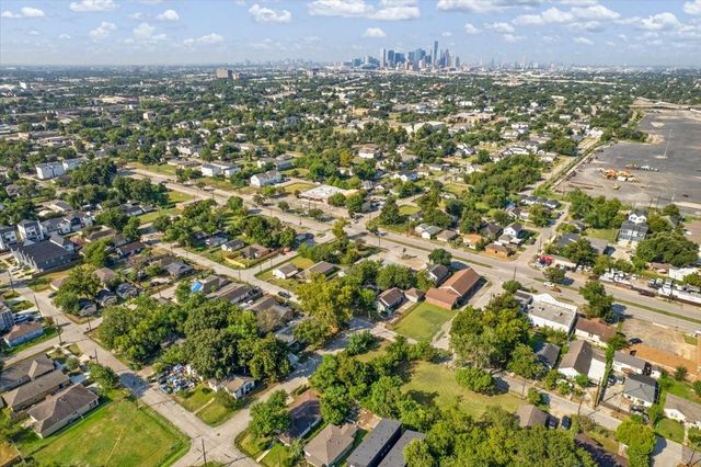 2302 Chew Street Street, Houston, TX 77020