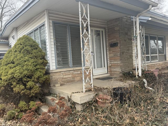 1501 Lafayette Street, Valparaiso, IN 46383