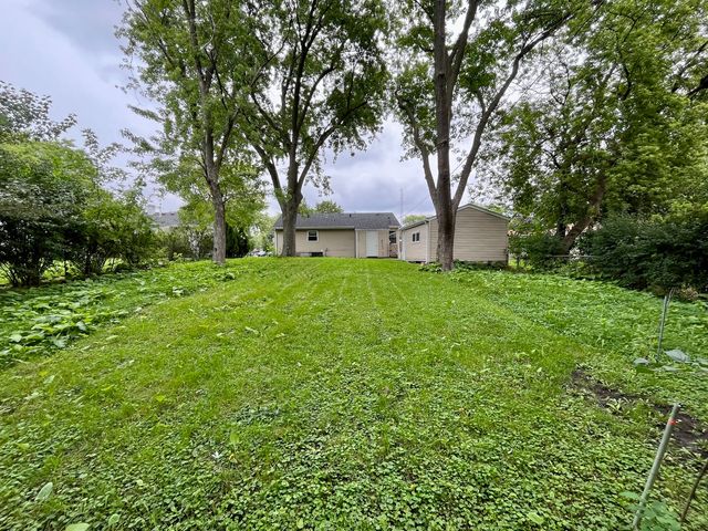 3603 Kirchoff Road, Rolling Meadows, IL 60008