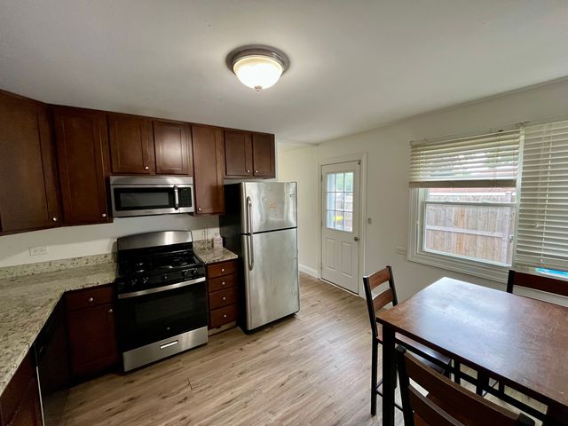 3603 Kirchoff Road, Rolling Meadows, IL 60008