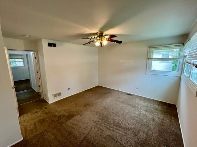 3603 Kirchoff Road, Rolling Meadows, IL 60008