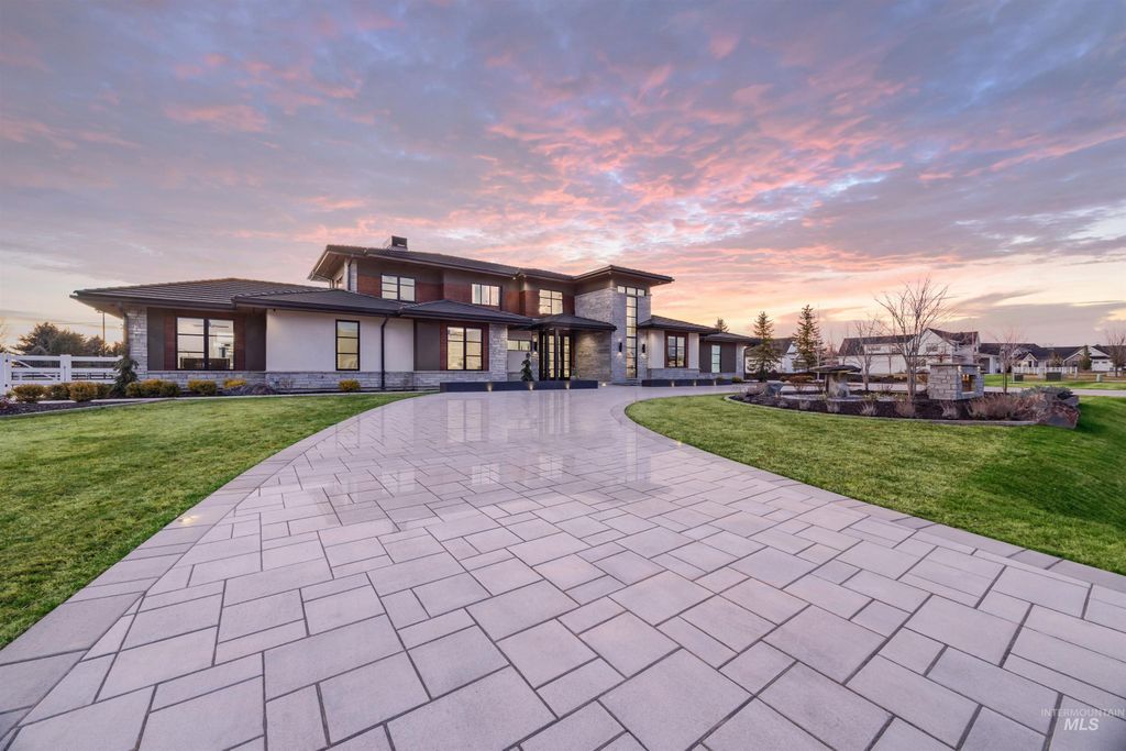 3115 W Haley Dr, Eagle, ID 83616 photo 2