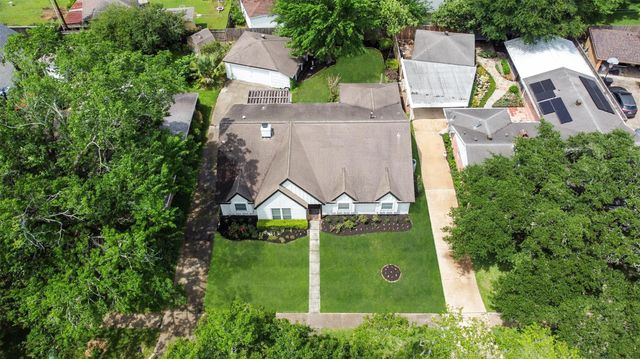 5946 Valkeith Drive, Houston, TX 77096