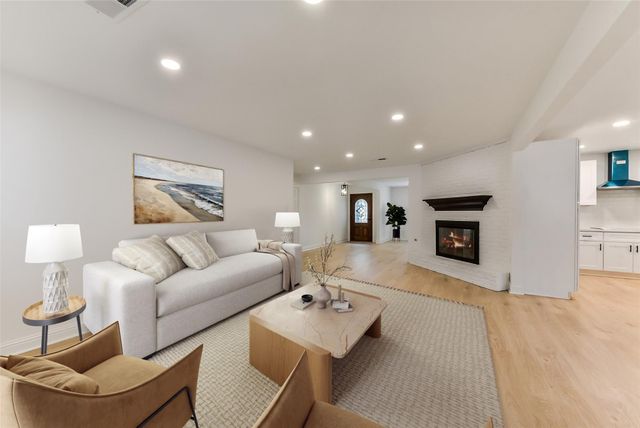 5946 Valkeith Drive, Houston, TX 77096