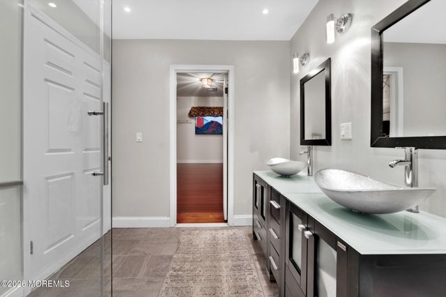 1 Shea Lane, Tinton Falls, NJ 07724