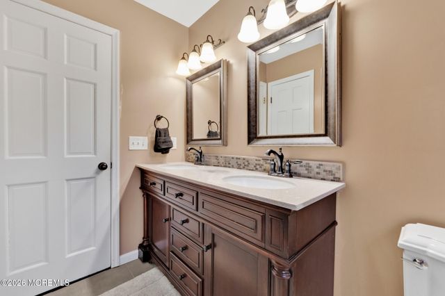 1 Shea Lane, Tinton Falls, NJ 07724