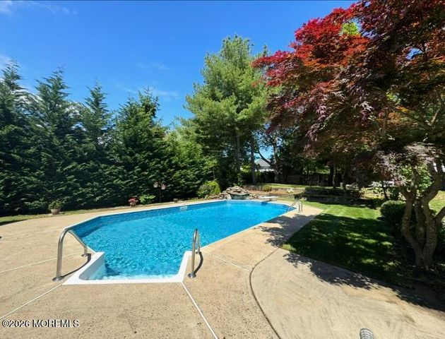 1 Shea Lane, Tinton Falls, NJ 07724