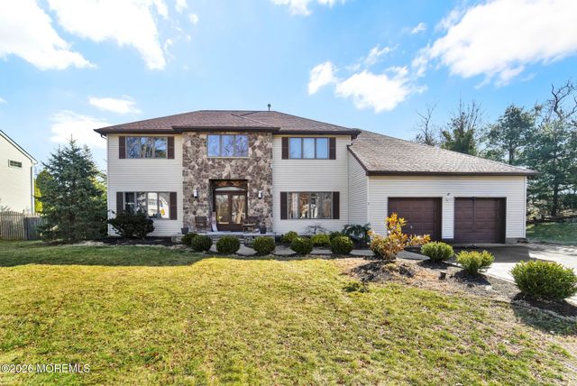 1 Shea Lane, Tinton Falls, NJ 07724