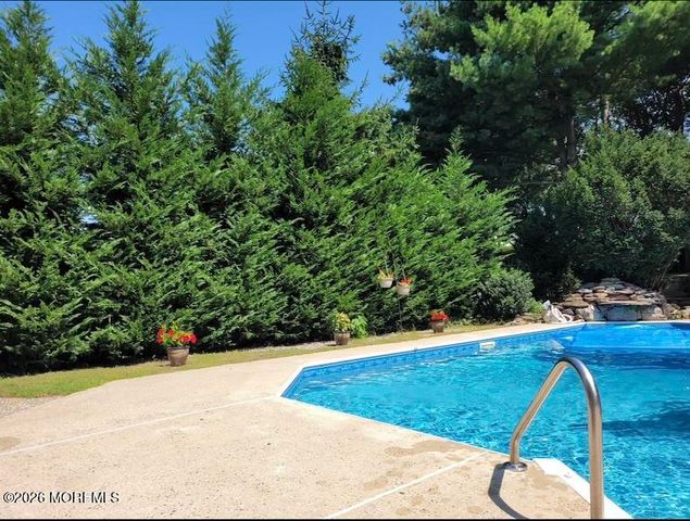 1 Shea Lane, Tinton Falls, NJ 07724