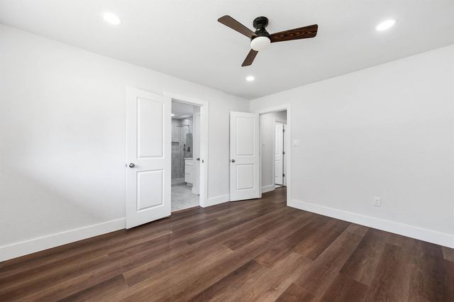 109 E Sherwood Drive, Alvin, TX 77511