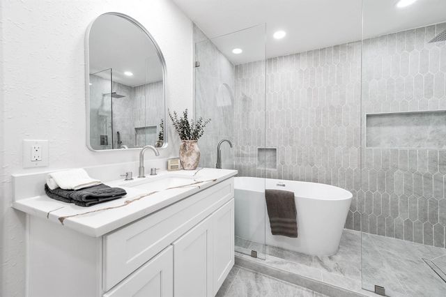 109 E Sherwood Drive, Alvin, TX 77511