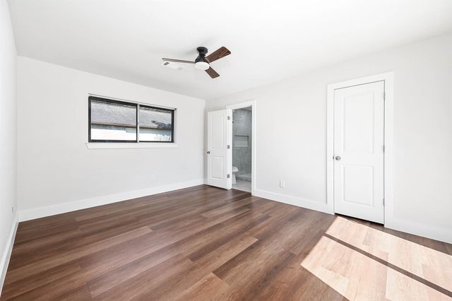 109 E Sherwood Drive, Alvin, TX 77511