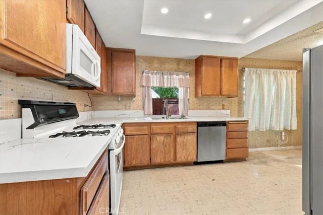 860 Tucson Court, San Dimas, CA 91773